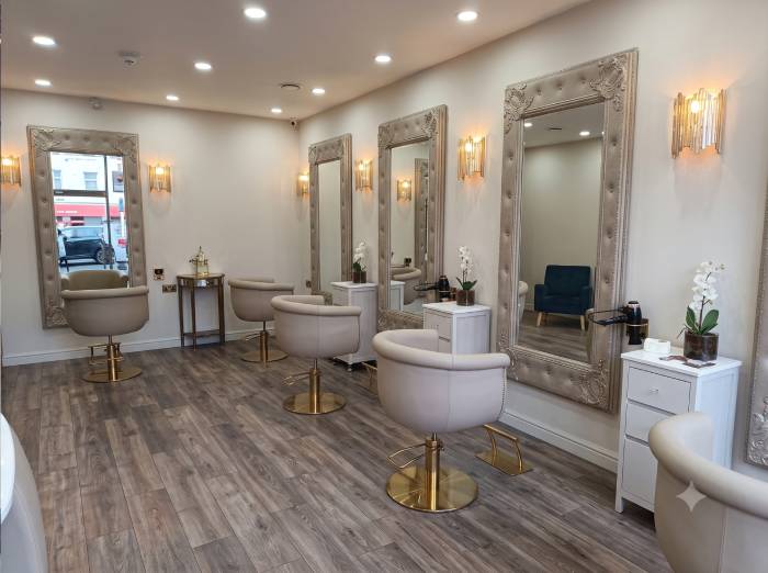 Salon Highlight