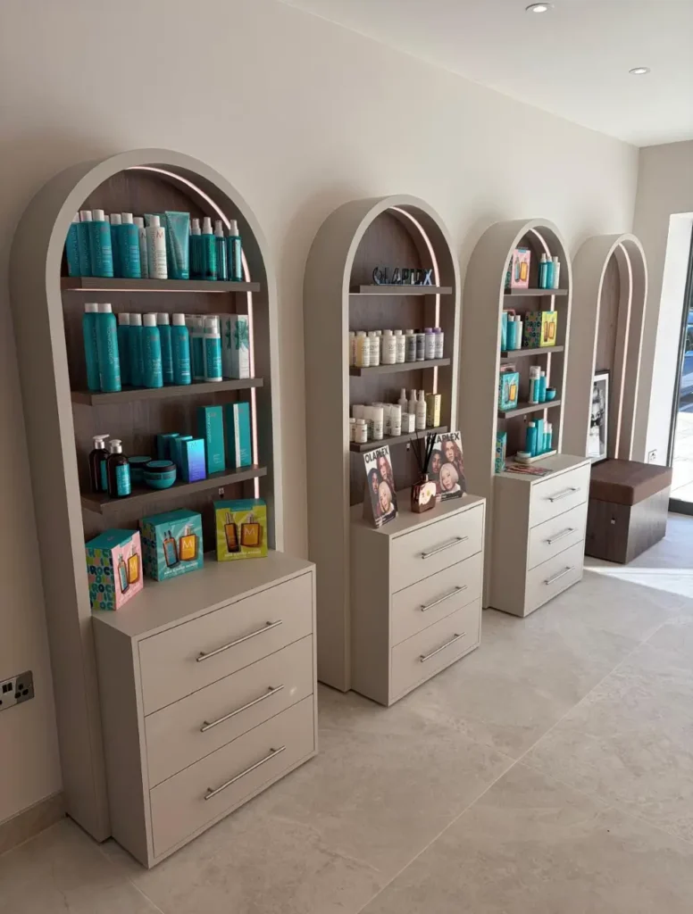 Salon interior